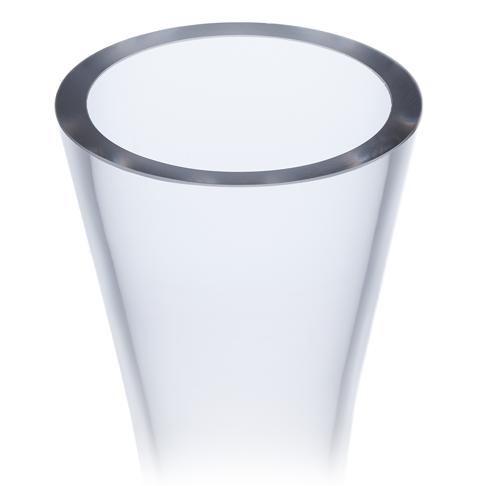 Vintorio Citadel Wine Decanter is built with thick glass